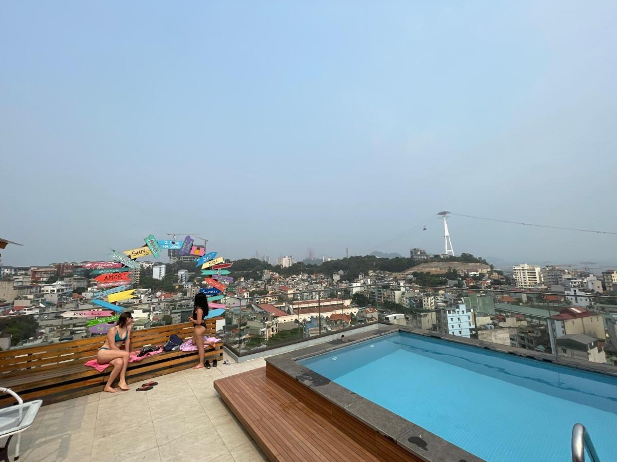 The Light Hostel Ha Long Exteriör bild